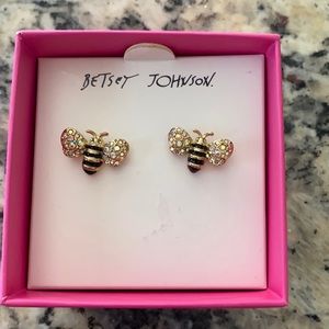 Betsy Johnson bee sparkled earrings